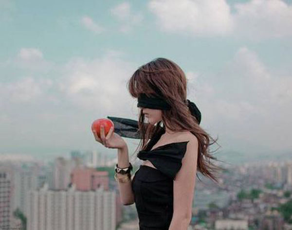 風水學告訴你，在愛情中容易盲眼的女性