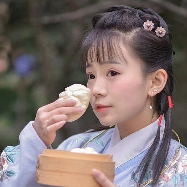可愛漢服女生頭像，唯美古風真人頭像