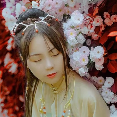花開芬芳女生頭像，唯美古風真人頭像