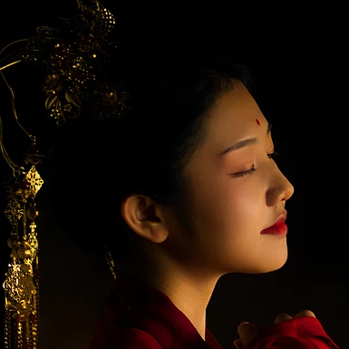 驚艷紅衣女生頭像，唯美古風真人頭像