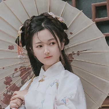 甜美可愛帶傘團扇女生頭像，唯美古風(fēng)真人頭像