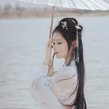 明媚江湖女生頭像，唯美古風(fēng)真人頭像