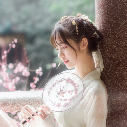 文藝清新女生頭像，唯美古風真人頭像