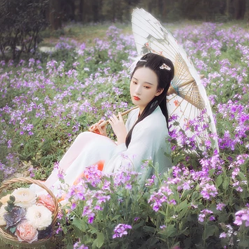 清新花朵帶傘女生頭像，唯美古風真人頭像