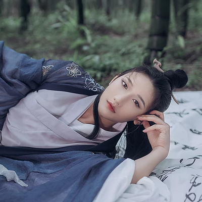 禪意喝酒女生頭像，唯美古風真人頭像