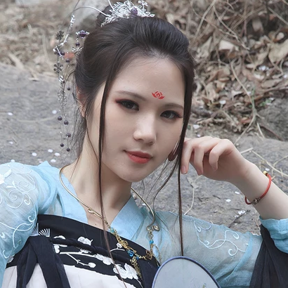 紅顏佳人女生頭像，唯美古風真人頭像