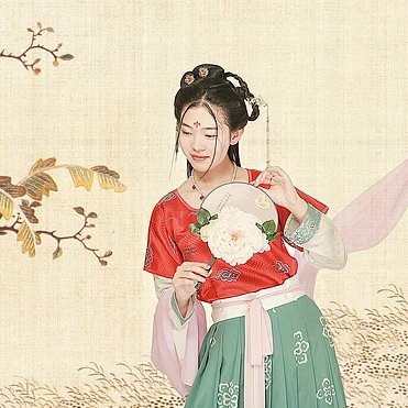 古典牡丹帶傘團扇女生頭像，唯美古風真人頭像
