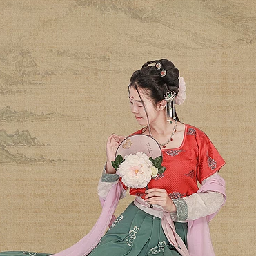 古典牡丹帶傘團扇女生頭像，唯美古風真人頭像