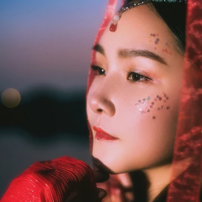 紅衣裳女生頭像，唯美古風(fēng)真人頭像
