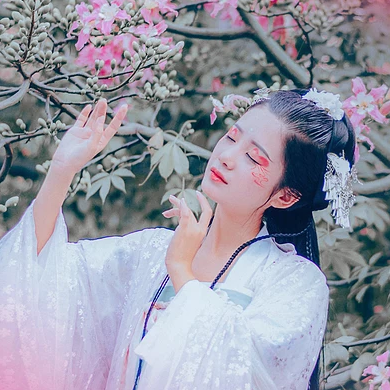 粉色浪漫女生頭像，唯美古風(fēng)真人頭像