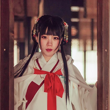 古典可愛女生頭像，唯美古風真人頭像