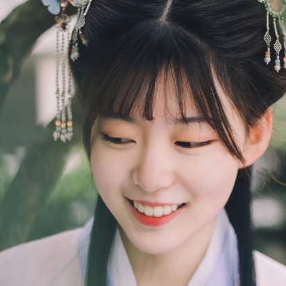 文藝淡雅女生頭像，唯美古風(fēng)真人頭像