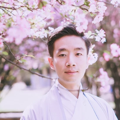 春暖花開男生頭像，唯美古風真人頭像