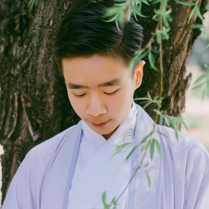 春暖花開男生頭像，唯美古風真人頭像