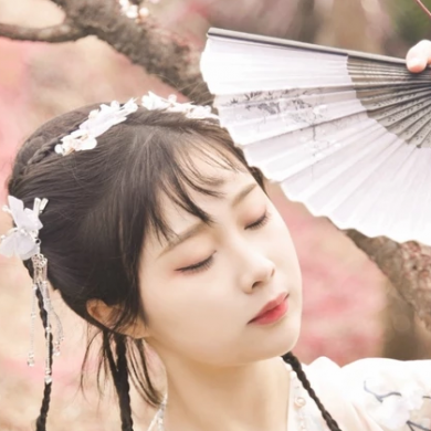 清新梅花仙子女生頭像，唯美古風真人頭像