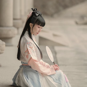 清新帶傘粉色披風女生頭像，唯美古風頭像