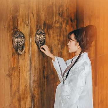 白衣清新復古女生頭像，唯美古風真人頭像