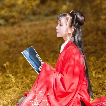 楓葉紅衣女生頭像，唯美古風真人頭像