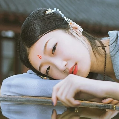 清新帶傘女生頭像，唯美古風真人頭像