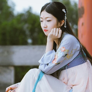 清新帶傘女生頭像，唯美古風真人頭像
