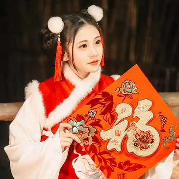新春吉祥拿福女生頭像，蓮花燈唯美古風頭像
