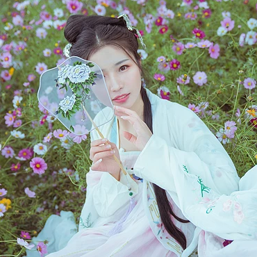 花開文藝女生頭像，唯美古風真人頭像