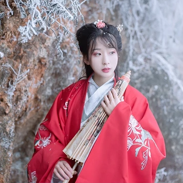 冰雪天地帶傘女生頭像，唯美古風真人頭像