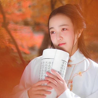 文藝看書女生頭像，唯美古風真人頭像