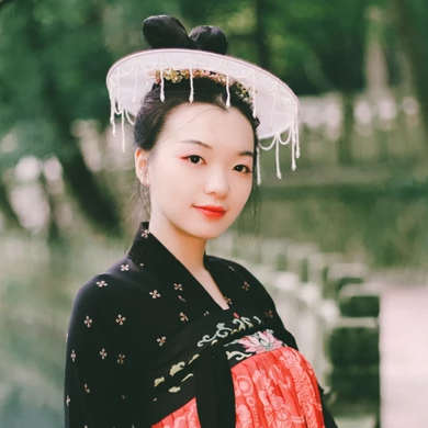 優雅時尚女生頭像，唯美古風真人頭像