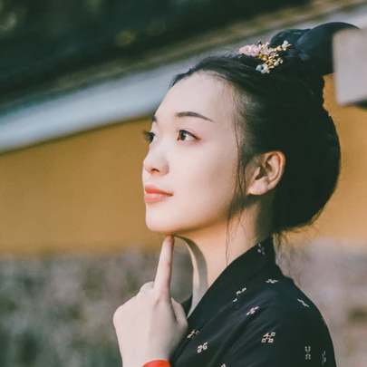 優雅時尚女生頭像，唯美古風真人頭像