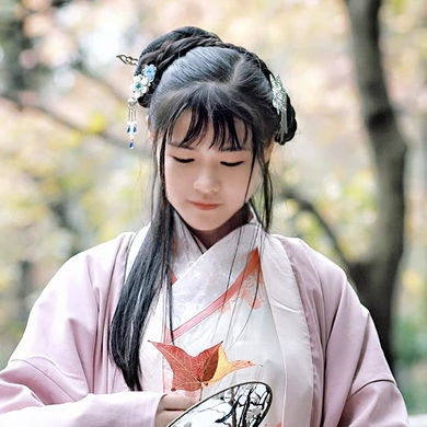 楓葉韻味女生頭像，唯美古風真人頭像