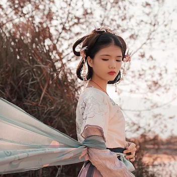 文藝小清新女生頭像，唯美古風真人頭像