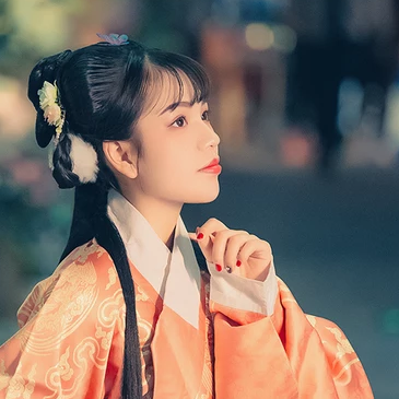 淡橘色漢服少女頭像，唯美古風真人頭像