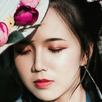 古典淡雅帶團扇頭像，唯美古風真人頭像