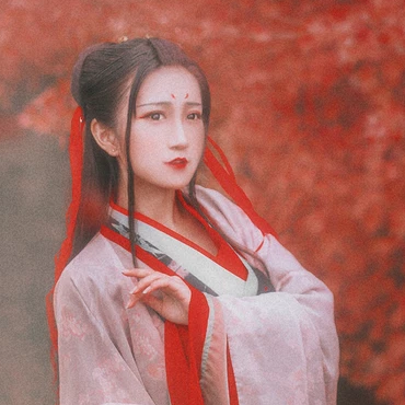 楓葉紅女生頭像，唯美古風真人頭像