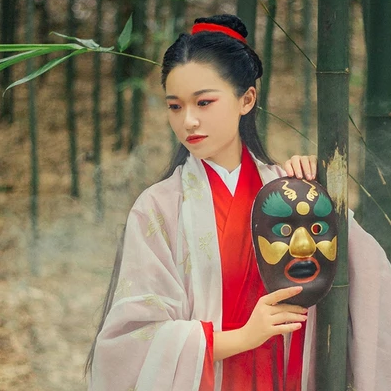 紅衣帶面具扇女生頭像，唯美古風真人頭像