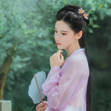 柳下紫衣帶傘頭像，唯美古風(fēng)真人頭像