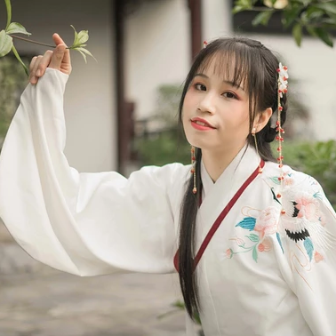 清新可愛漢服女生頭像，唯美古風真人頭像