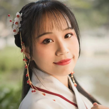 清新可愛漢服女生頭像，唯美古風真人頭像