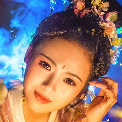 五彩星空提燈少女頭像，唯美古風真人頭像
