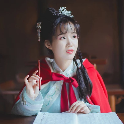 文藝女生頭像，唯美古風(fēng)真人頭像