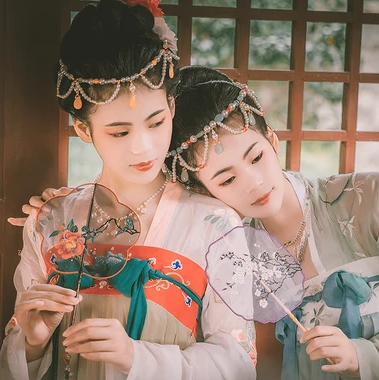 并蒂花閨蜜頭像，唯美古風真人頭像