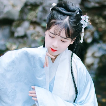 淡雅女生頭像，唯美古風真人頭像