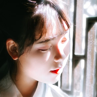 淡雅女生頭像，唯美古風真人頭像