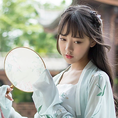 杜若花枝帶和團扇傘女生頭像，唯美古風頭像