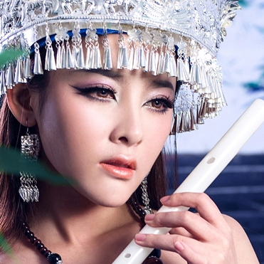 性感孔雀翎女生頭像，唯美古風真人頭像