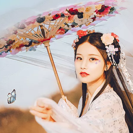 嬌艷帶傘女生頭像，唯美古風真人頭像