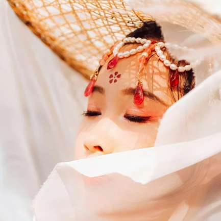 浮世年華少女頭像，唯美古風真人頭像