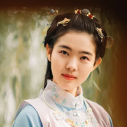 秋風帶團扇少女頭像，唯美古風真人頭像