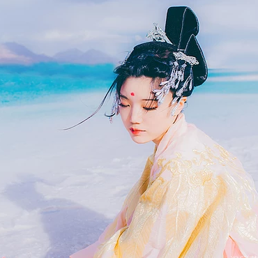 冰雪美人飄逸唯美頭像，唯美古風女子頭像